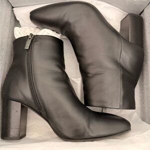 AQUATALIA Black weather resistant Leather boots size 7 -1/2